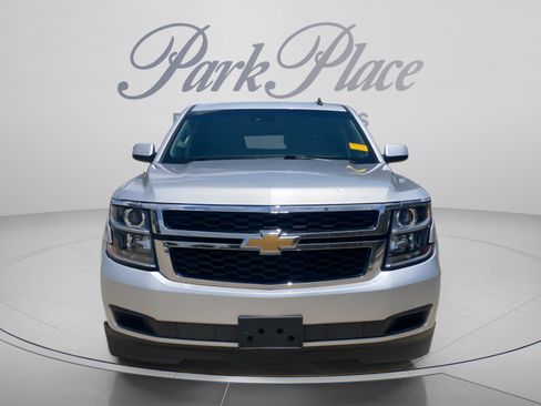 Used 2015 Chevrolet Suburban LT w/ Max Trailering Package RWD image 9