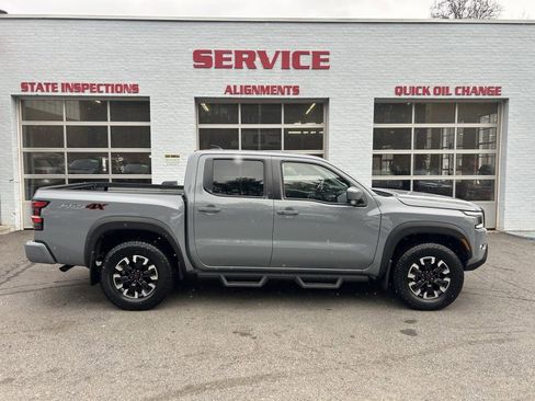 Used 2023 Nissan Frontier PRO-4X w/ Pro Convenience Package image 9