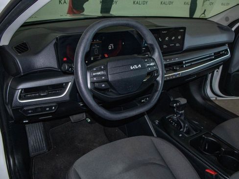 Used 2025 Kia K4 FWD image 5