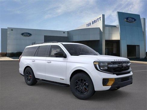 New 2025 Ford Expedition Tremor image 1