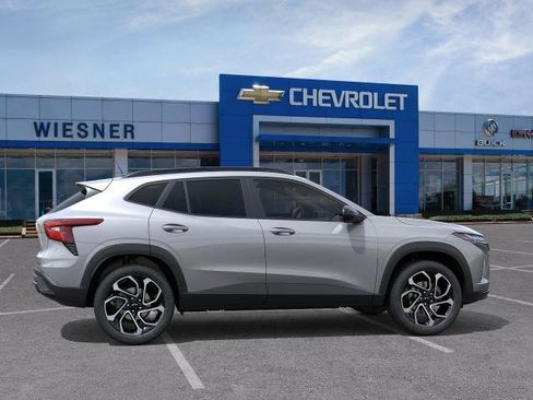 Used 2026 Chevrolet Trax RS w/ Driver Confidence Package FWD image 5