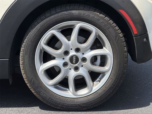 Used 2018 MINI Cooper S FWD image 9