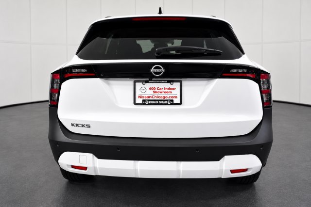 Certified 2026 Nissan Kicks SV w/ SV Premium Package FWD image 5