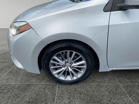 Used 2014 Toyota Corolla LE FWD image 14