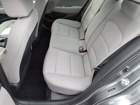 Used 2018 Hyundai Elantra Value Edition image 11