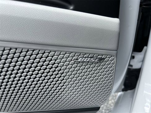 New 2025 Hyundai Elantra Limited image 21