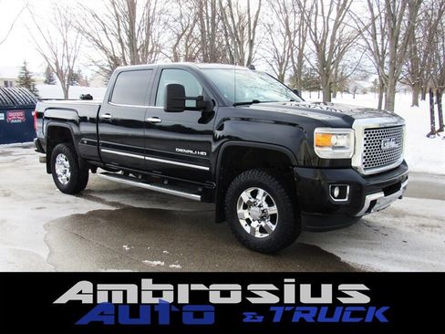 Used 2015 GMC Sierra 2500 Denali w/ Duramax Plus Package image 1