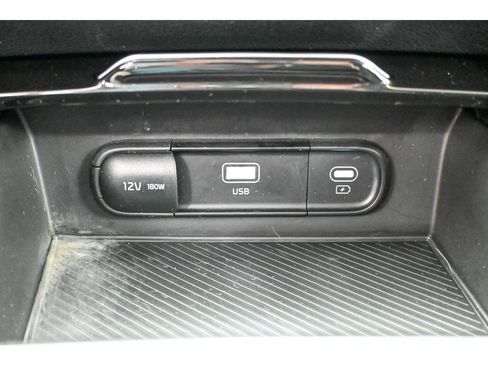 Used 2023 Kia Sportage LX image 39