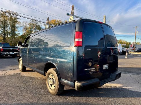 Used 2015 Chevrolet Express 3500 RWD image 5