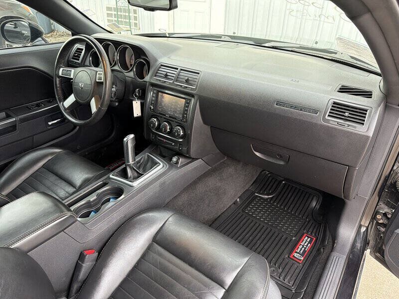 Used 2009 Dodge Challenger R/T RWD image 22