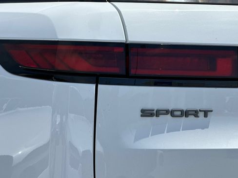 Used 2023 Land Rover Range Rover Sport SE AWD/4WD image 36