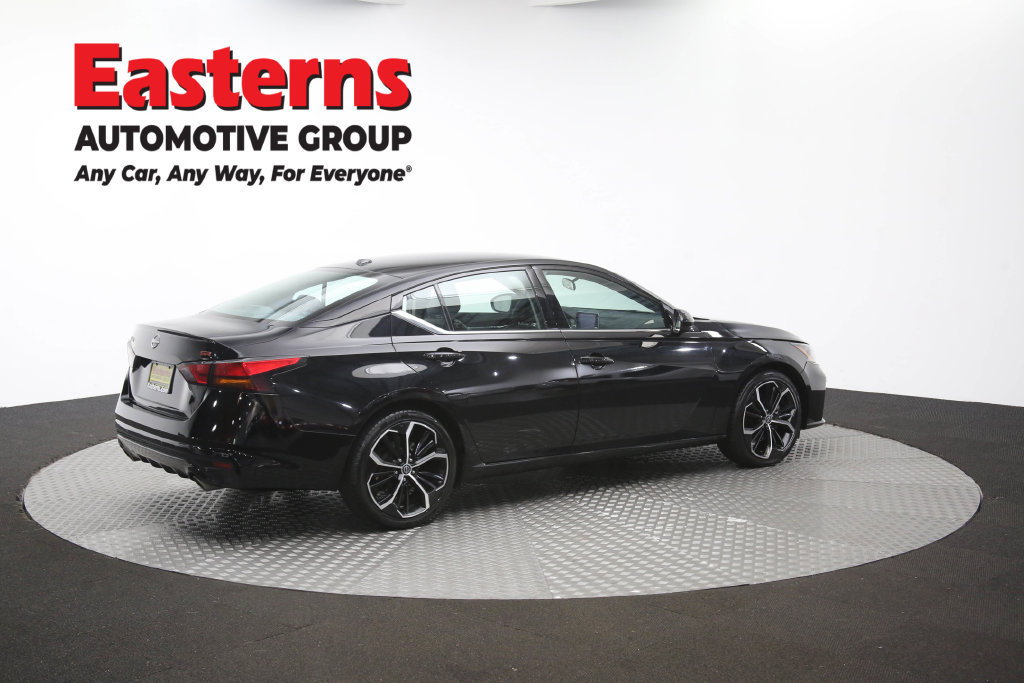 Used 2024 Nissan Altima 2.5 SR FWD image 44