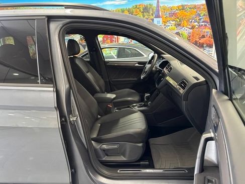 Used 2024 Volkswagen Tiguan SE R-Line AWD/4WD image 55