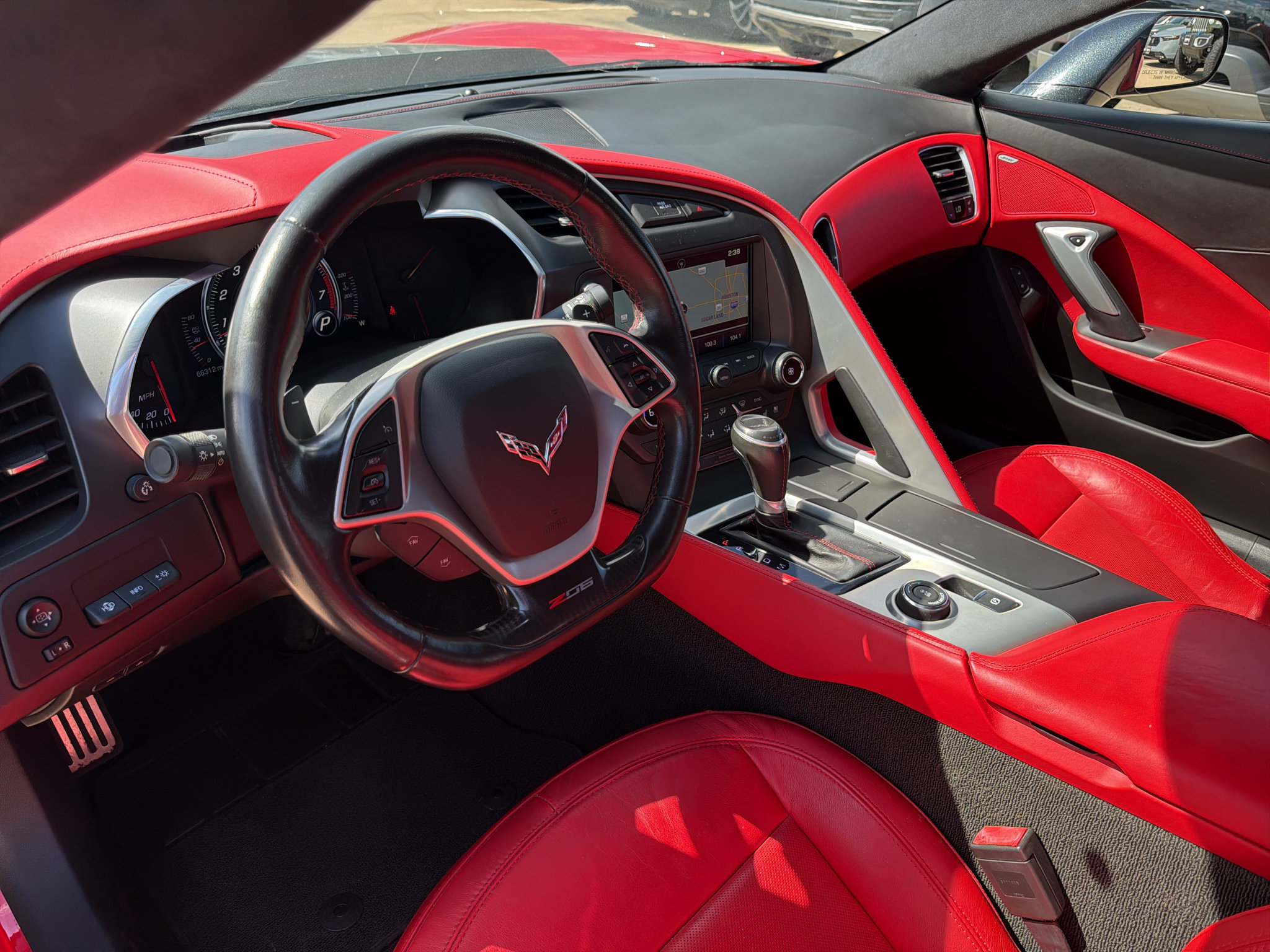 Used 2016 Chevrolet Corvette Z06 w/ 3LZ Preferred Equipment Group RWD image 31
