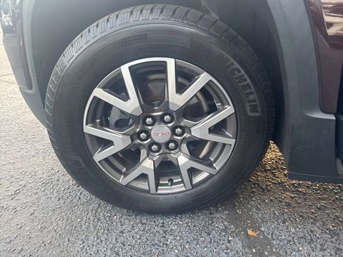 Used 2020 GMC Acadia SLE w/ Driver Convenience Package image 57