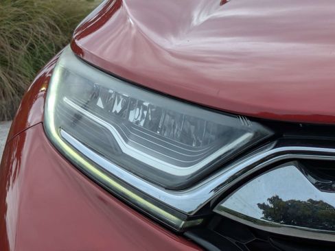 Used 2018 Honda CR-V Touring image 11
