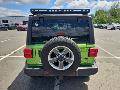 Used 2020 Jeep Wrangler Unlimited Sahara AWD/4WD image 4