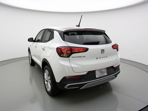 Used 2025 Buick Encore GX Preferred image 6