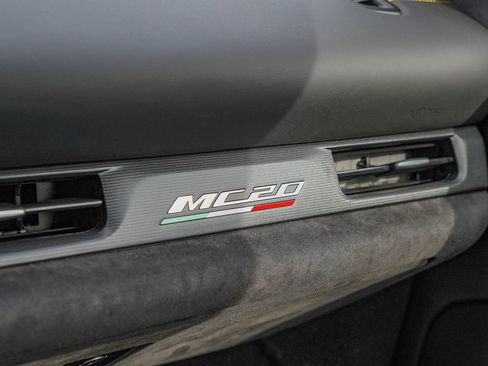 New 2024 Maserati MC20 Coupe RWD image 19
