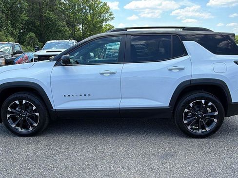 New 2026 Chevrolet Equinox RS w/ Convenience Package III AWD/4WD image 8