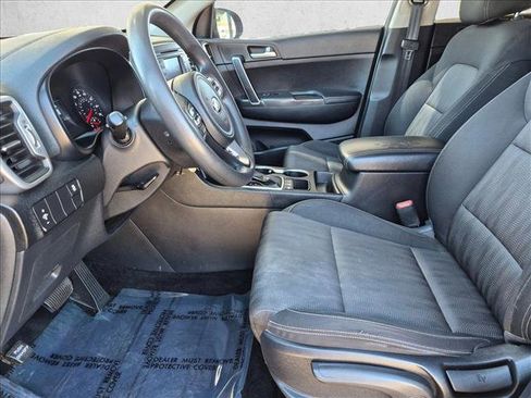 Used 2017 Kia Sportage LX AWD/4WD image 11