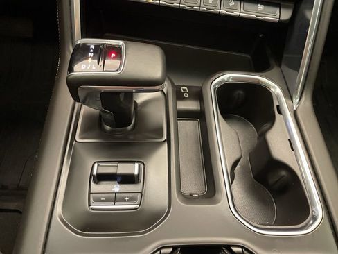 Used 2024 GMC Sierra 1500 Denali Ultimate image 16