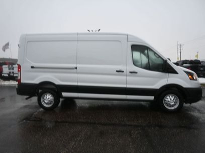 New 2026 Ford Transit 250 148 Medium Roof Extended AWD w/ Load Area Protection Package