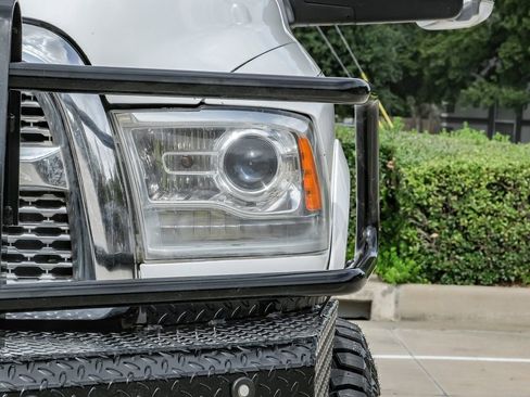 Used 2016 RAM 3500 Laramie image 46