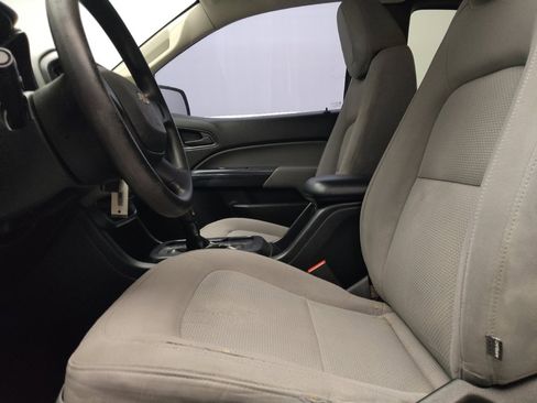 Used 2017 Chevrolet Colorado W/T RWD image 17