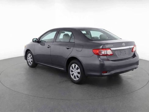 Used 2011 Toyota Corolla LE FWD image 5