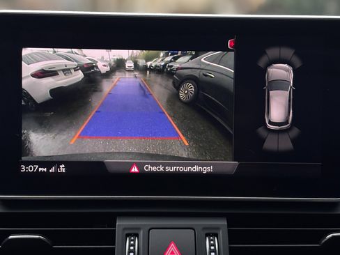 Used 2020 Audi SQ5 Premium Plus w/ Premium Plus Package image 25