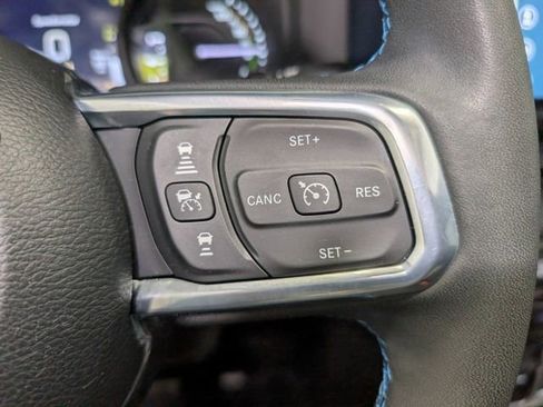 Used 2024 Jeep Wrangler High Altitude image 17