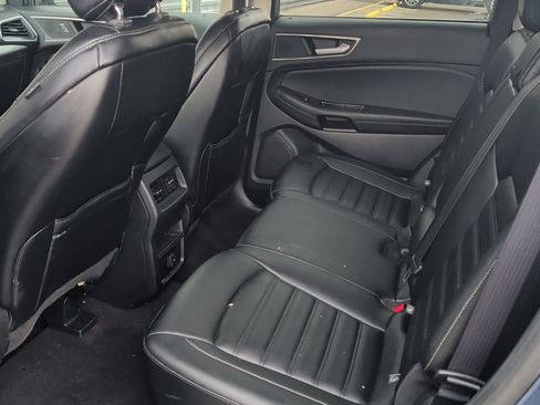 Used 2019 Ford Edge SEL w/ Equipment Group 201A AWD/4WD image 12