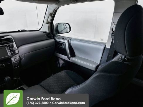 Used 2011 Toyota 4Runner Trail AWD/4WD image 27