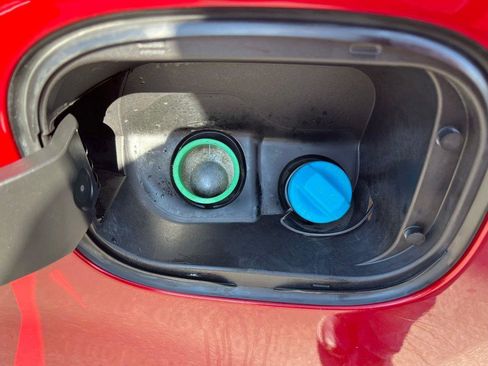 Used 2022 Chevrolet Silverado 1500 High Country image 14