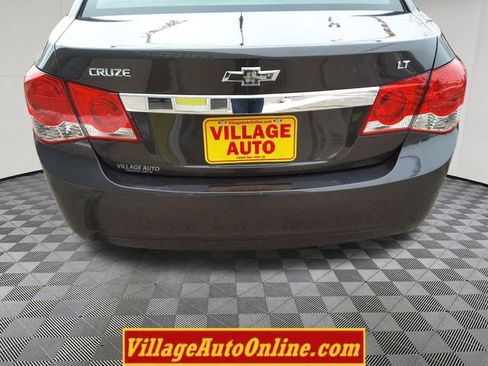 Used 2014 Chevrolet Cruze LT image 11