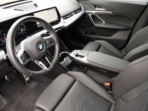 Certified 2025 BMW X2 xDrive28i w/ M Sport Package image 9