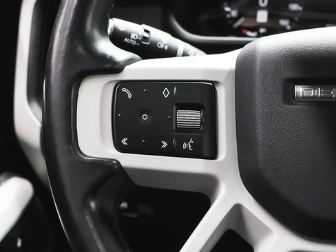 Used 2023 Land Rover Defender 130 X-Dynamic SE image 29