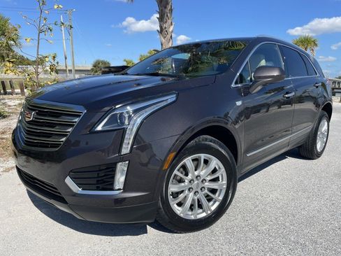 Used 2019 Cadillac XT5 FWD image 1