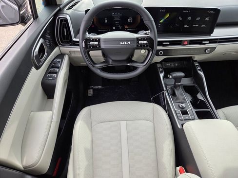 New 2026 Kia Sorento S FWD image 9