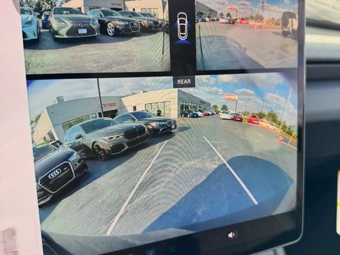 Used 2026 Tesla Model Y Long Range RWD image 25