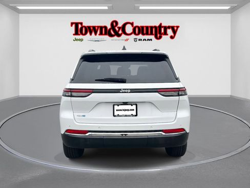 Used 2024 Jeep Grand Cherokee Limited 4xe image 6