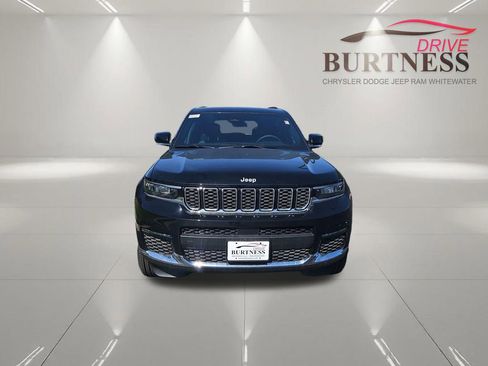New 2025 Jeep Grand Cherokee L Limited w/ Trailer Tow Package AWD/4WD image 6