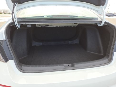 Used 2023 Honda Civic Sport image 18