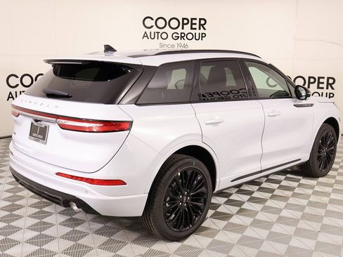New 2026 Lincoln Corsair Premiere FWD image 21
