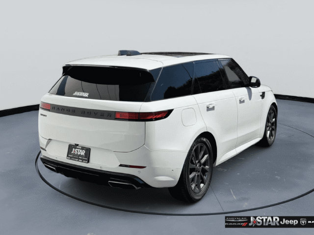Used 2024 Land Rover Range Rover Sport Dynamic SE AWD/4WD image 5