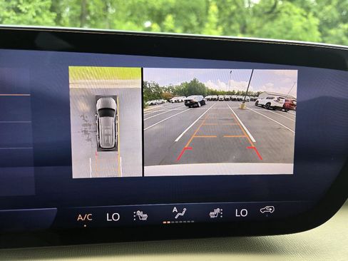 Used 2025 Buick Enclave Preferred FWD image 20