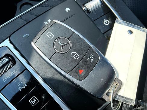 Used 2020 Mercedes-Benz GLC 300 4MATIC Coupe image 15