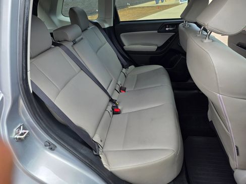 Used 2015 Subaru Forester 2.5i Limited AWD/4WD image 26