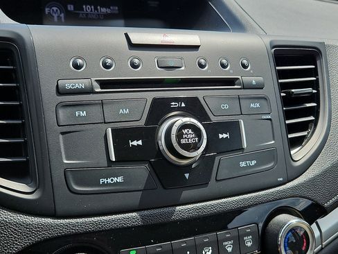 Used 2016 Honda CR-V LX image 17